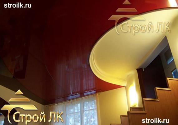 Красный натяжной потолок